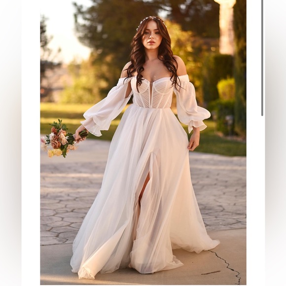 Martina Liana Dresses & Skirts - Brand new, never worn wedding dress.